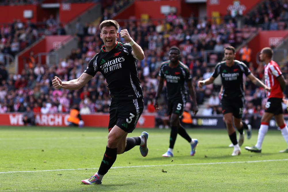 澳超官方：中央海岸水手vs悉尼FC因雷电天气推迟1个小时开球