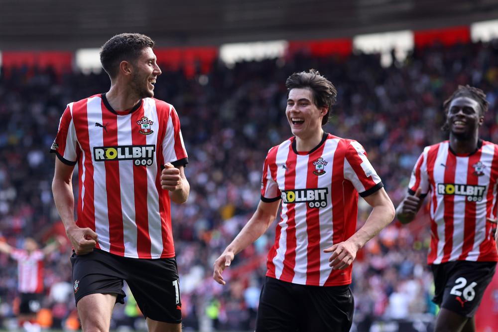 希克：我们拼到了最后一秒；球队进攻非常高效、防守也很紧密